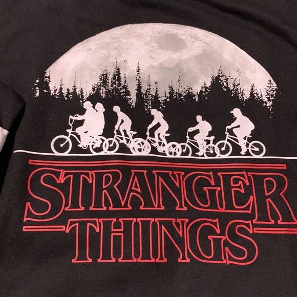 Stranger Things Sweater - Picture 2 of 6